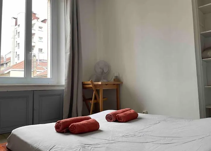 Apartment R'apparts T2 Le Chaleureux - Hypercentre - Gare