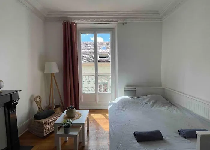 Appartement R'apparts T2 Le Chaleureux - Hypercentre - Gare *